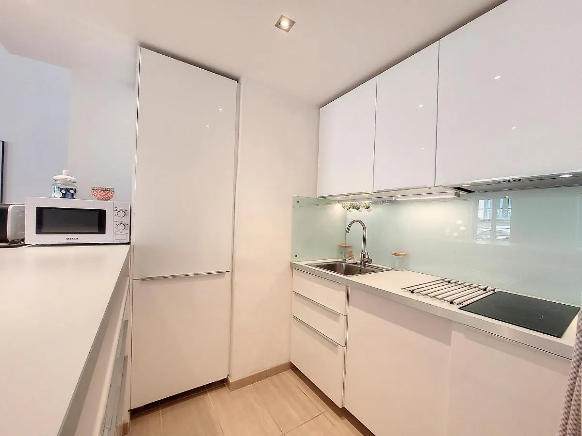Escale Citadine Au Centre D'Avignon, Climatisation, Appartement De Charme, Spacieux Et Lumineux France